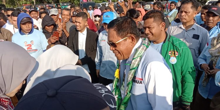 Ribuan Warga Mubar Nyatakan Dukungan untuk Pasangan ASR-Hugua